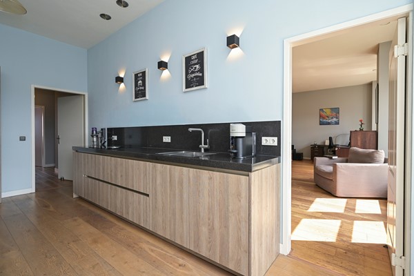 Medium property photo - Torenstraat 23, 2513 BN Den Haag